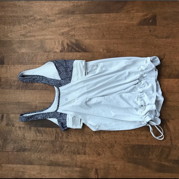 LuluLemon Athletic Top - Picture 4 of 4